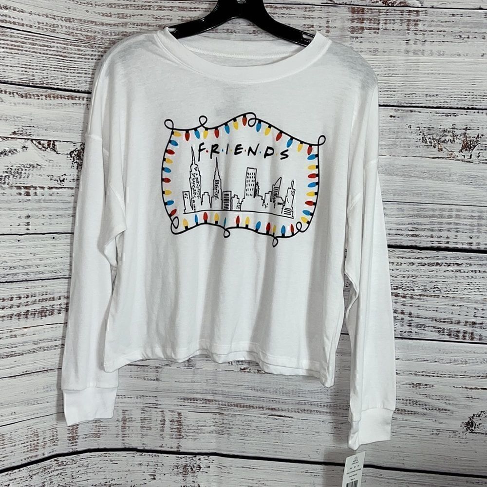 ‎Friends Top Womens Size Small Christmas lights white Tee pop culture Holidays